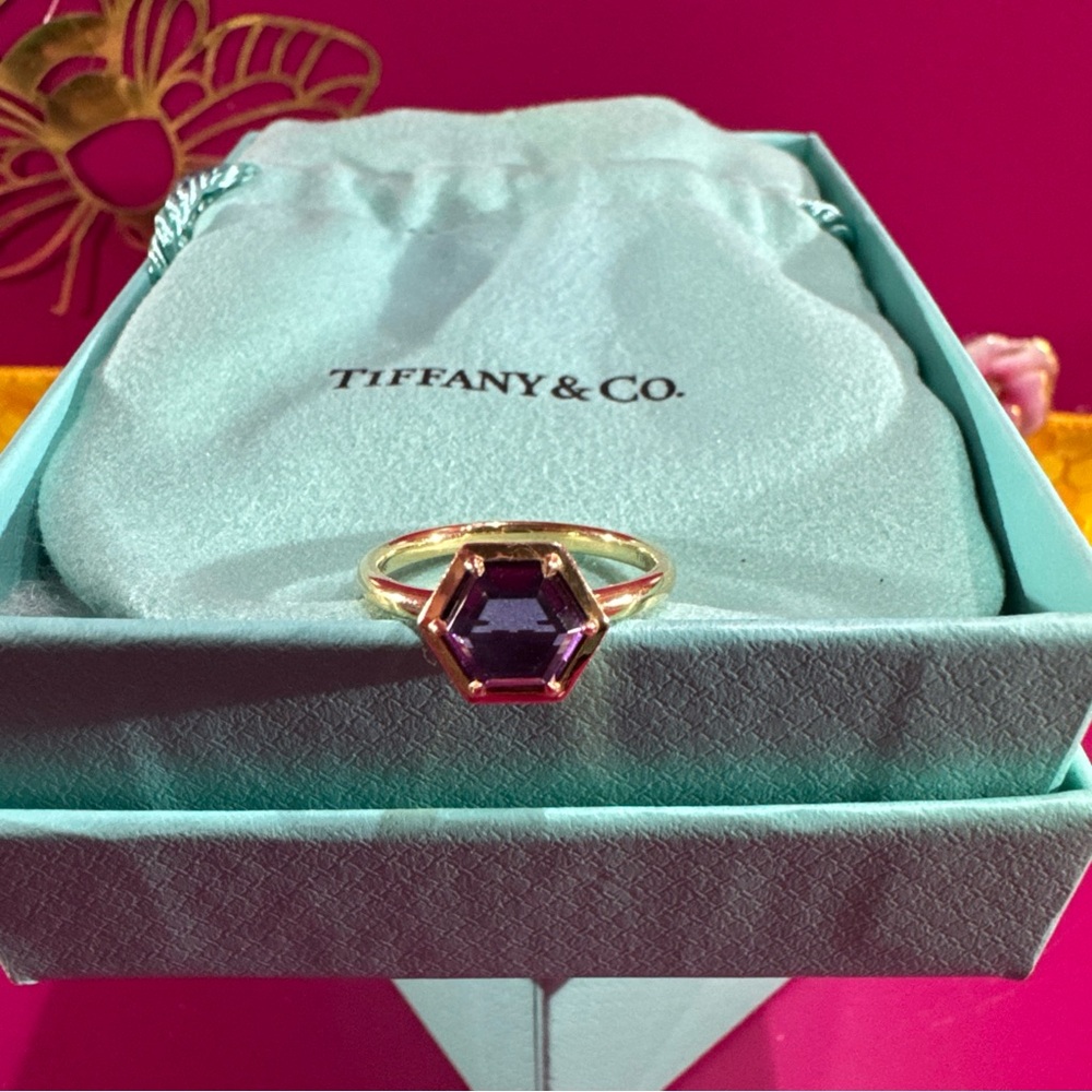 Tiffany & Co. 18k Gold Hexagon Ring with Amethyst